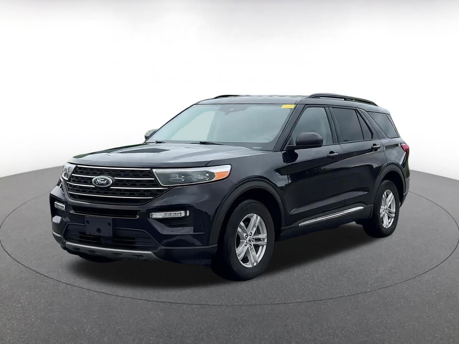 Thumbnail: 2023 Ford Explorer - 7