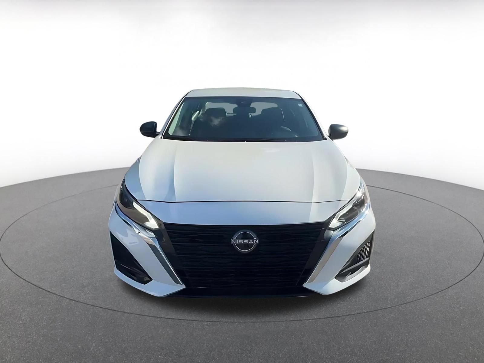 Thumbnail: 2025 Nissan Altima - 4