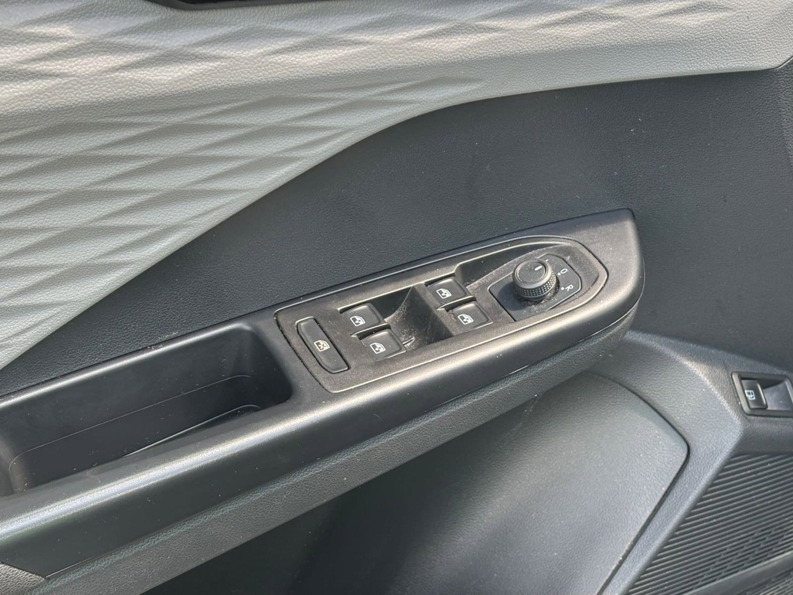 Thumbnail: 2024 Volkswagen Taos - 20