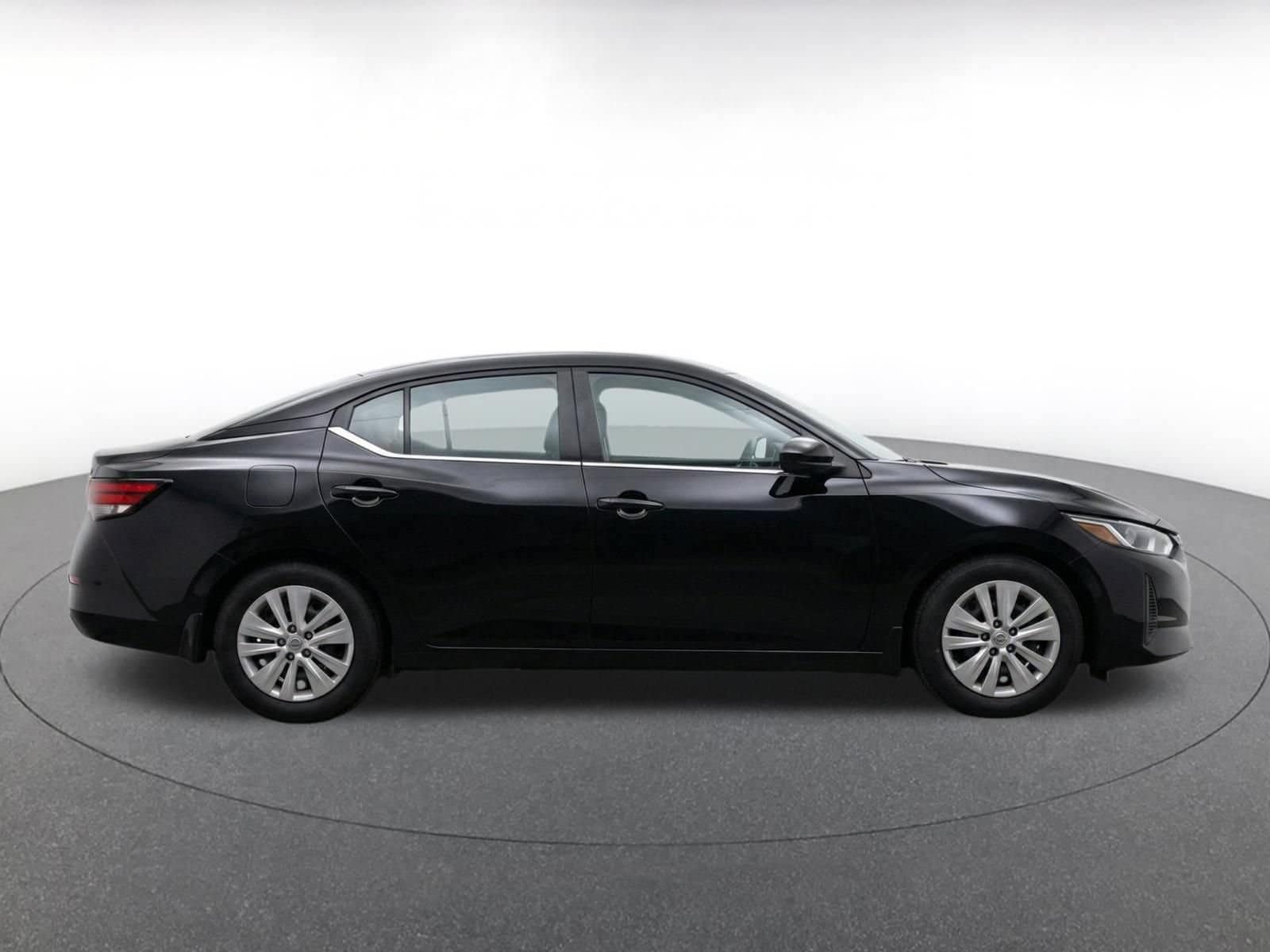 Thumbnail: 2025 Nissan Sentra - 13