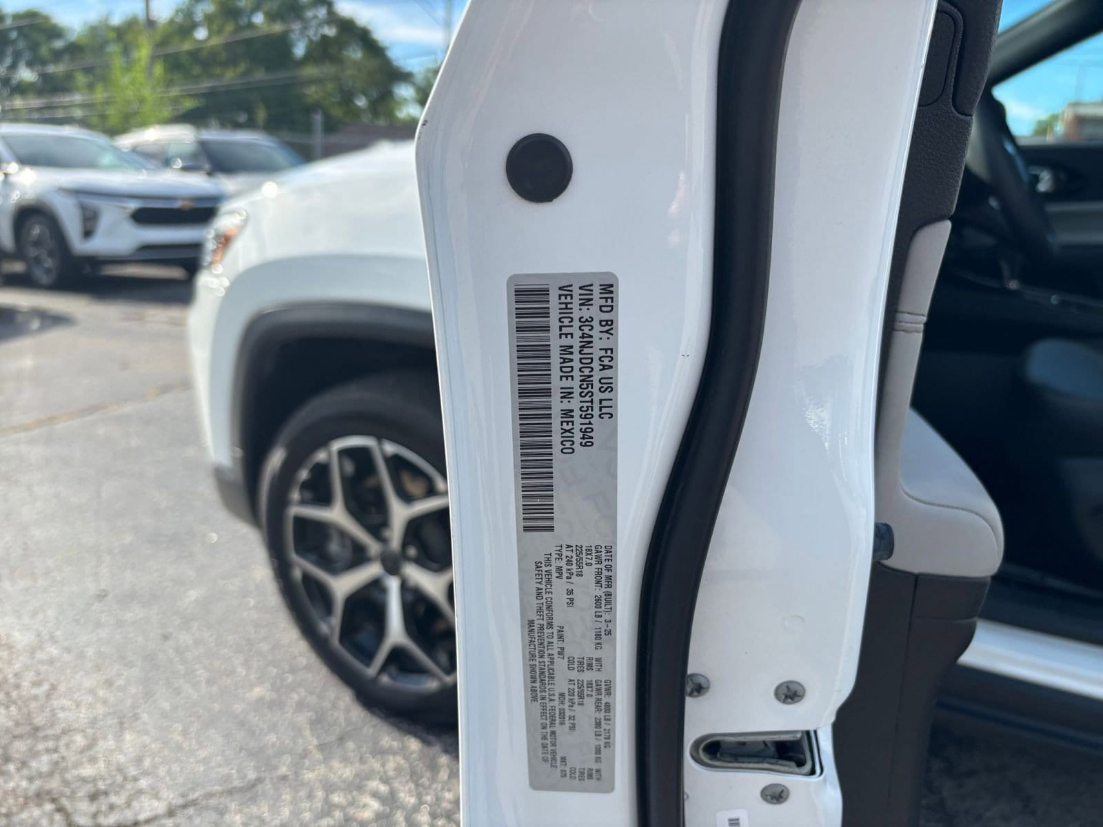 Thumbnail: 2025 Jeep Compass - 29