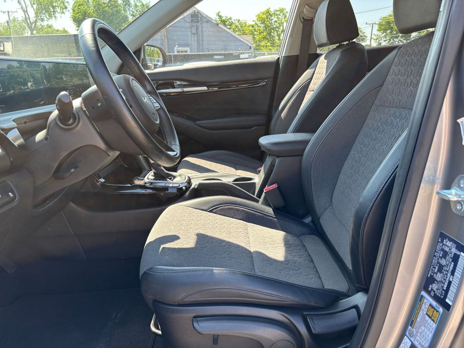 Thumbnail: 2025 Kia Seltos - 28