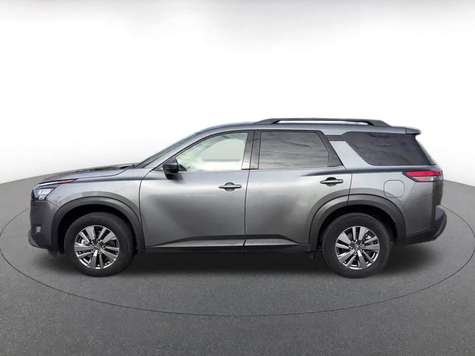 Thumbnail: 2025 Nissan Pathfinder - 9