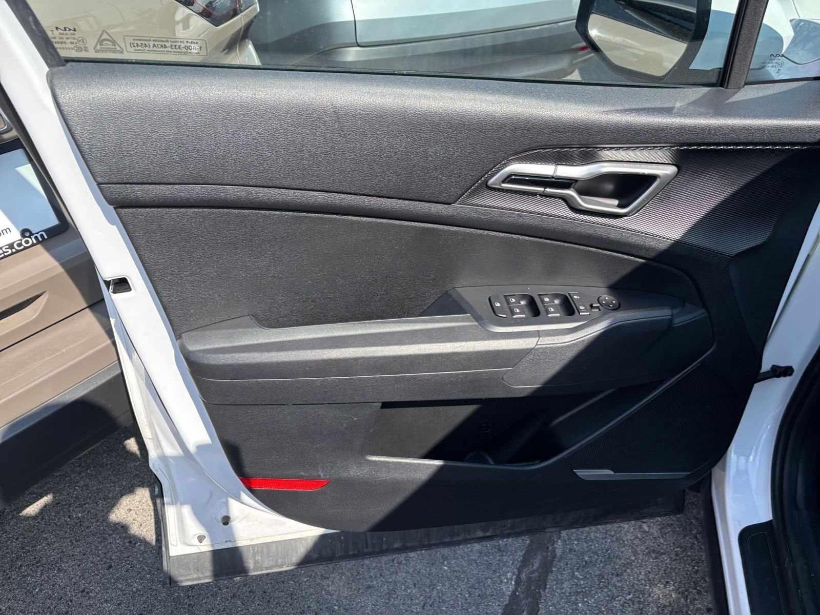 Thumbnail: 2025 Kia Sportage - 18