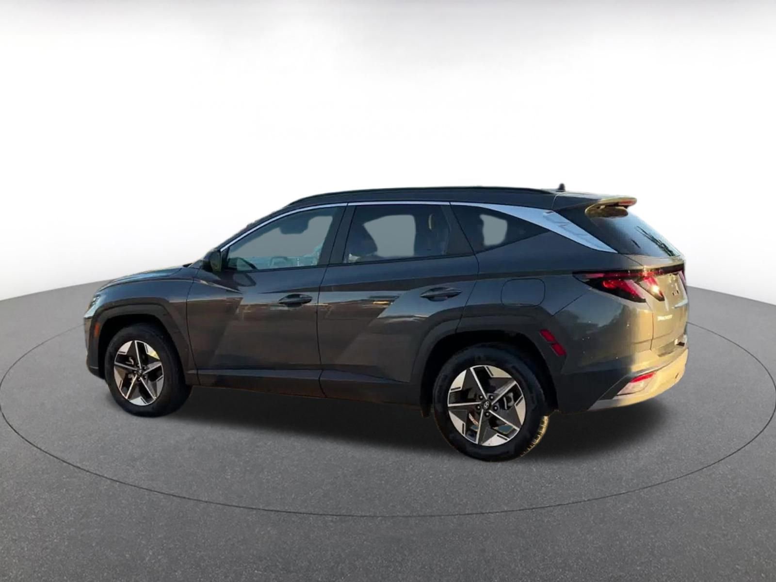 Thumbnail: 2025 Hyundai Tucson - 10