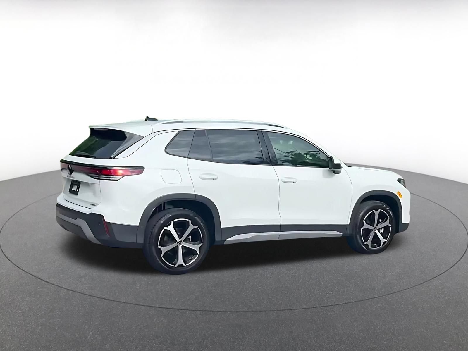 Thumbnail: 2026 Volkswagen Tiguan - 13