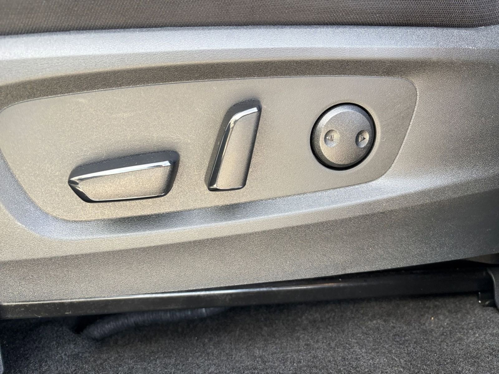 Thumbnail: 2025 Nissan Pathfinder - 25