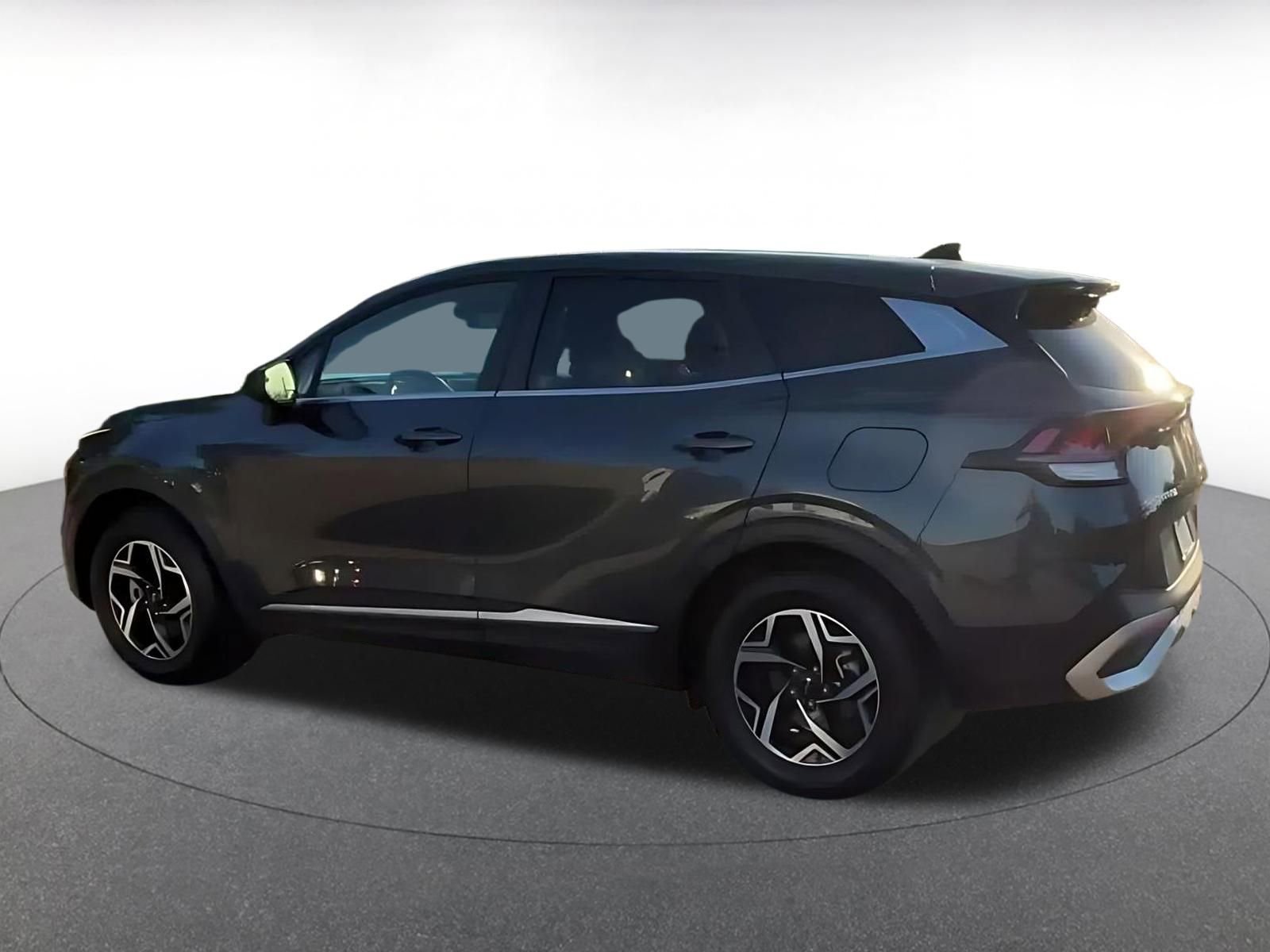 Thumbnail: 2024 Kia Sportage - 16
