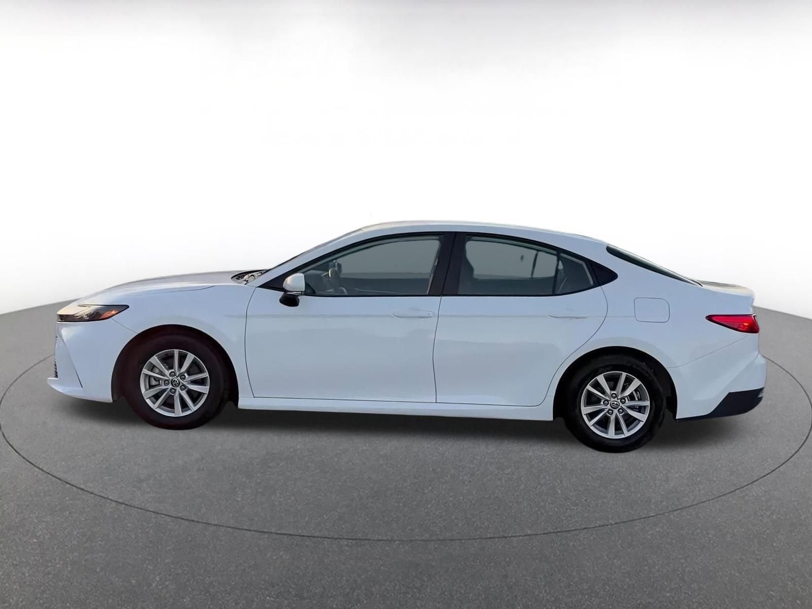 Thumbnail: 2025 Toyota Camry - 9