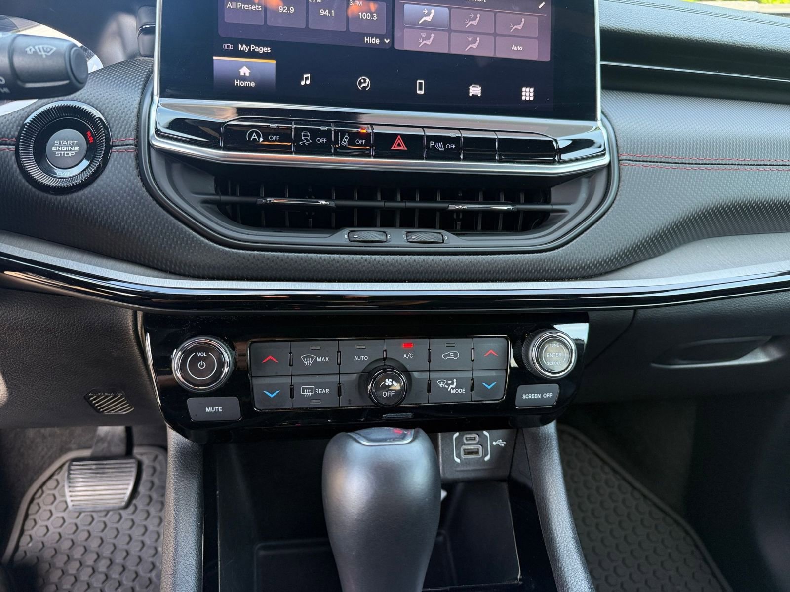 Thumbnail: 2025 Jeep Compass - 17