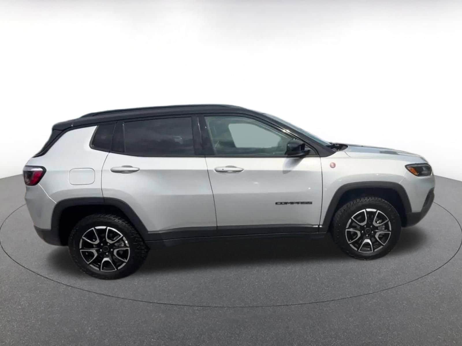 Thumbnail: 2025 Jeep Compass - 16