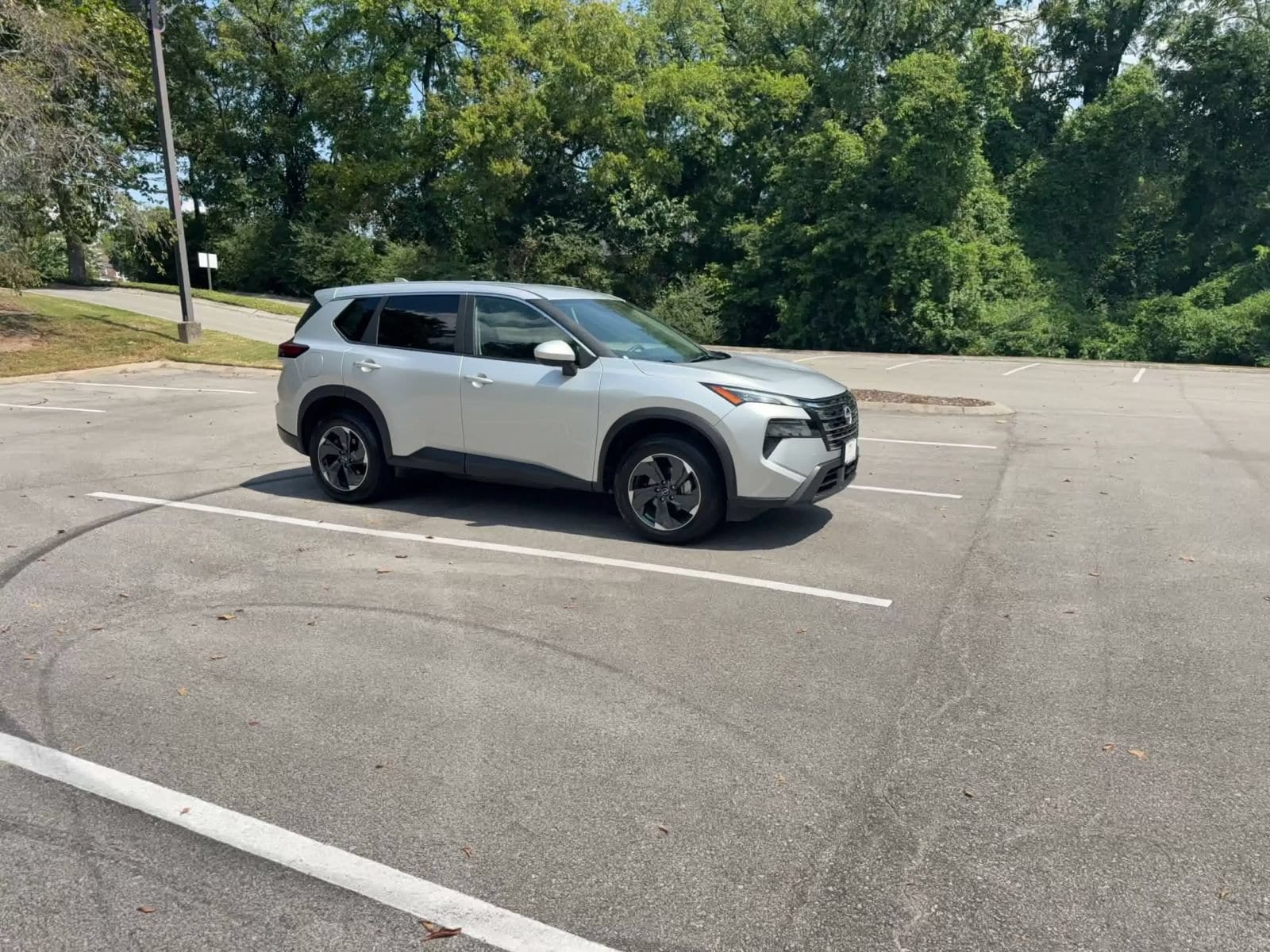 Thumbnail: 2025 Nissan Rogue - 2