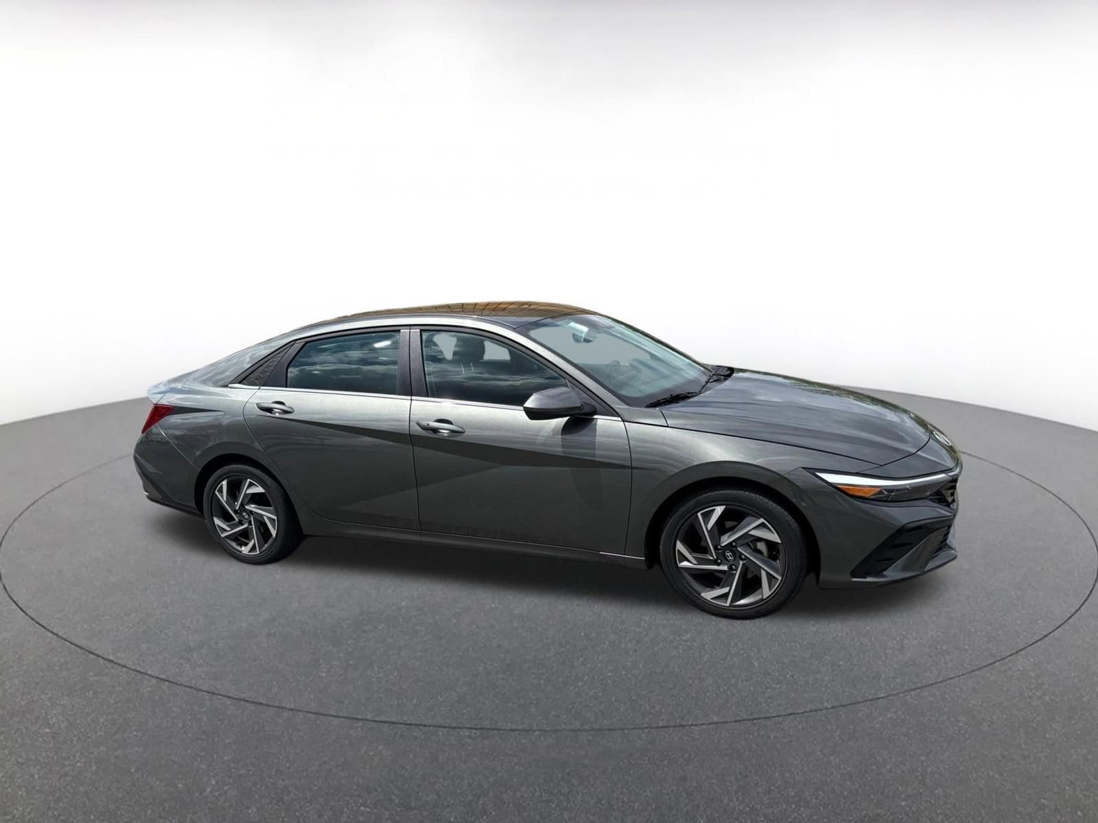 Thumbnail: 2025 Hyundai Elantra - 1