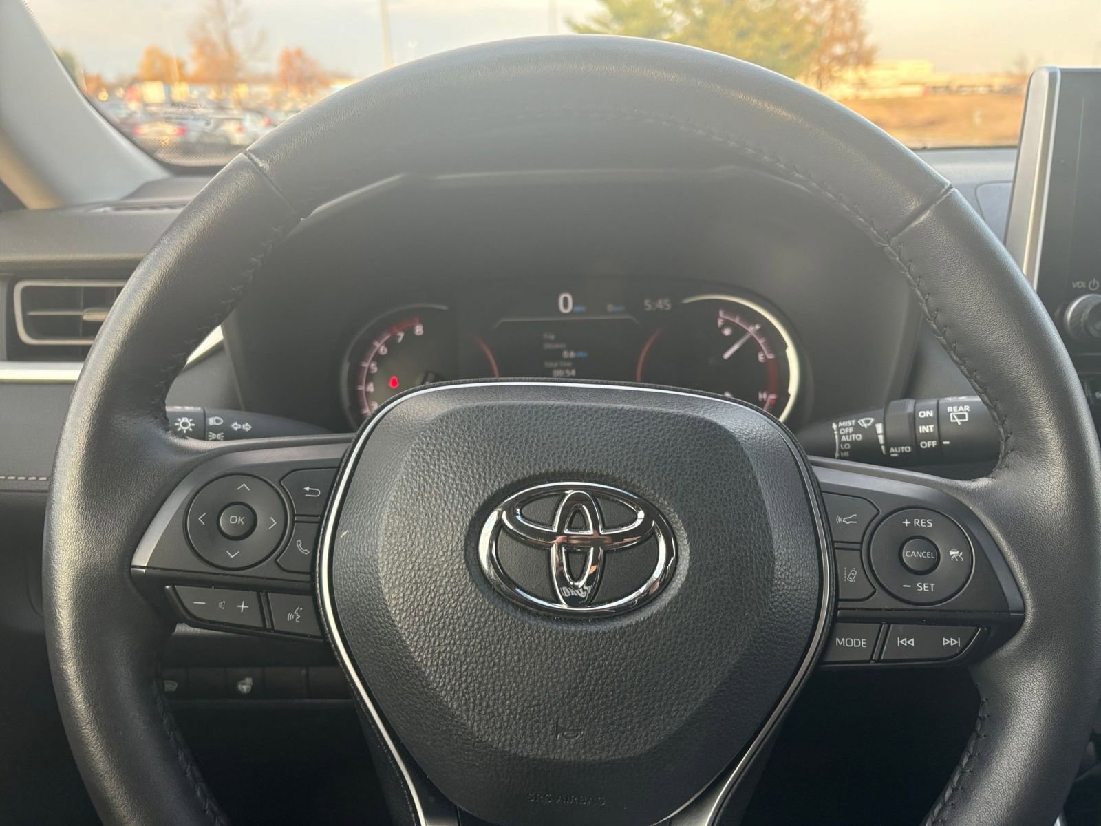 Thumbnail: 2025 Toyota RAV4 - 28