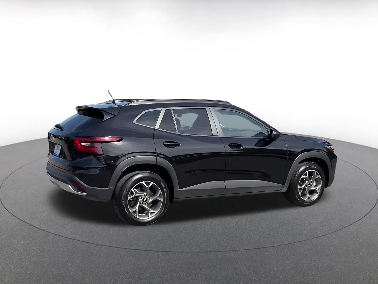 Thumbnail: 2025 Chevrolet Trax - 14