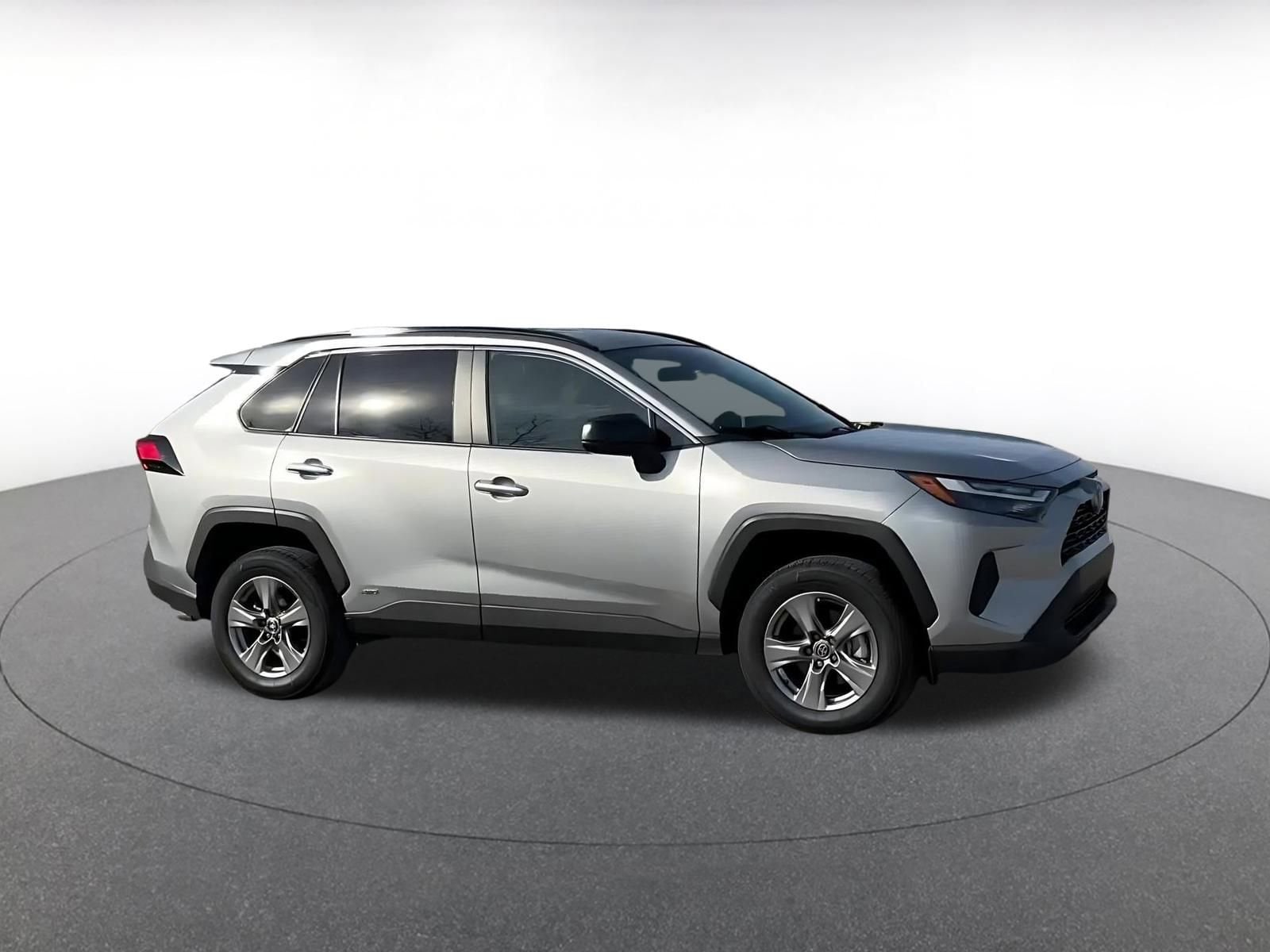 Thumbnail: 2025 Toyota RAV4 - 2