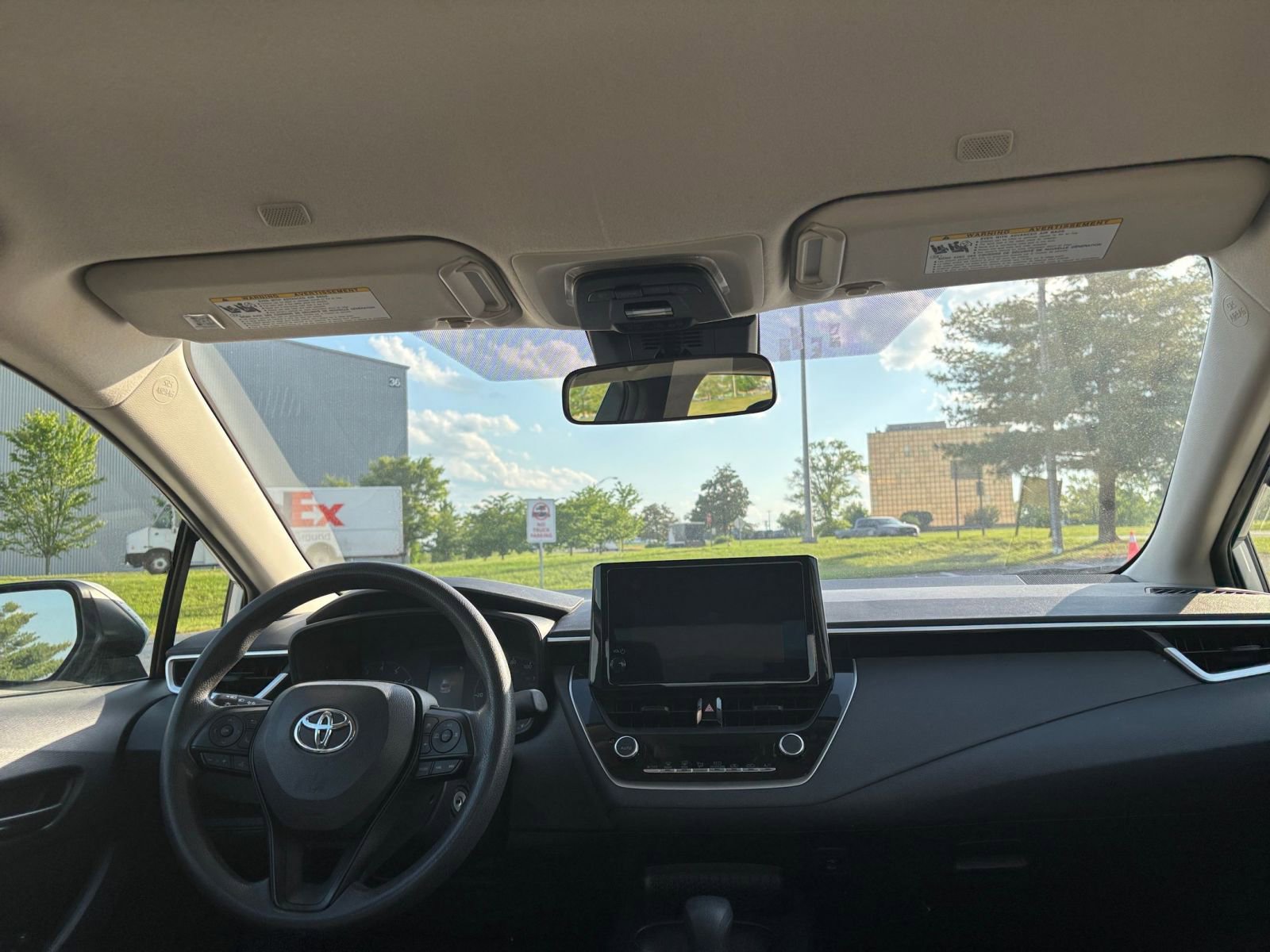 Thumbnail: 2023 Toyota Corolla - 31