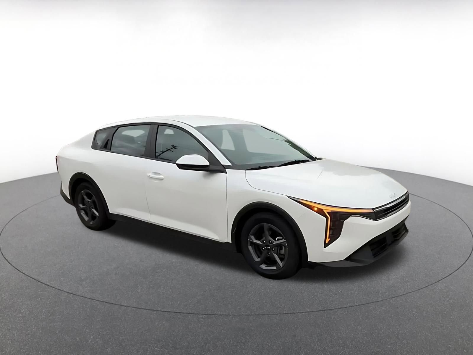 Thumbnail: 2025 Kia K4 - 2