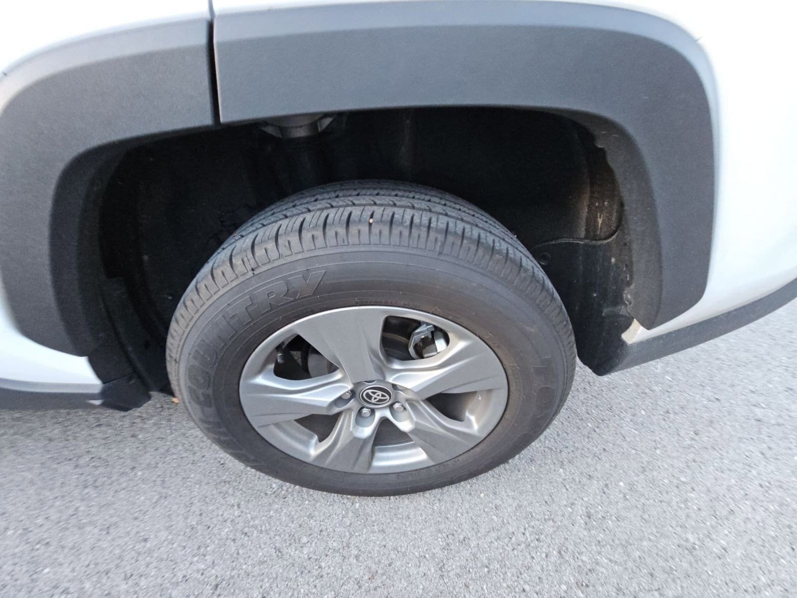 Thumbnail: 2025 Toyota RAV4 - 8