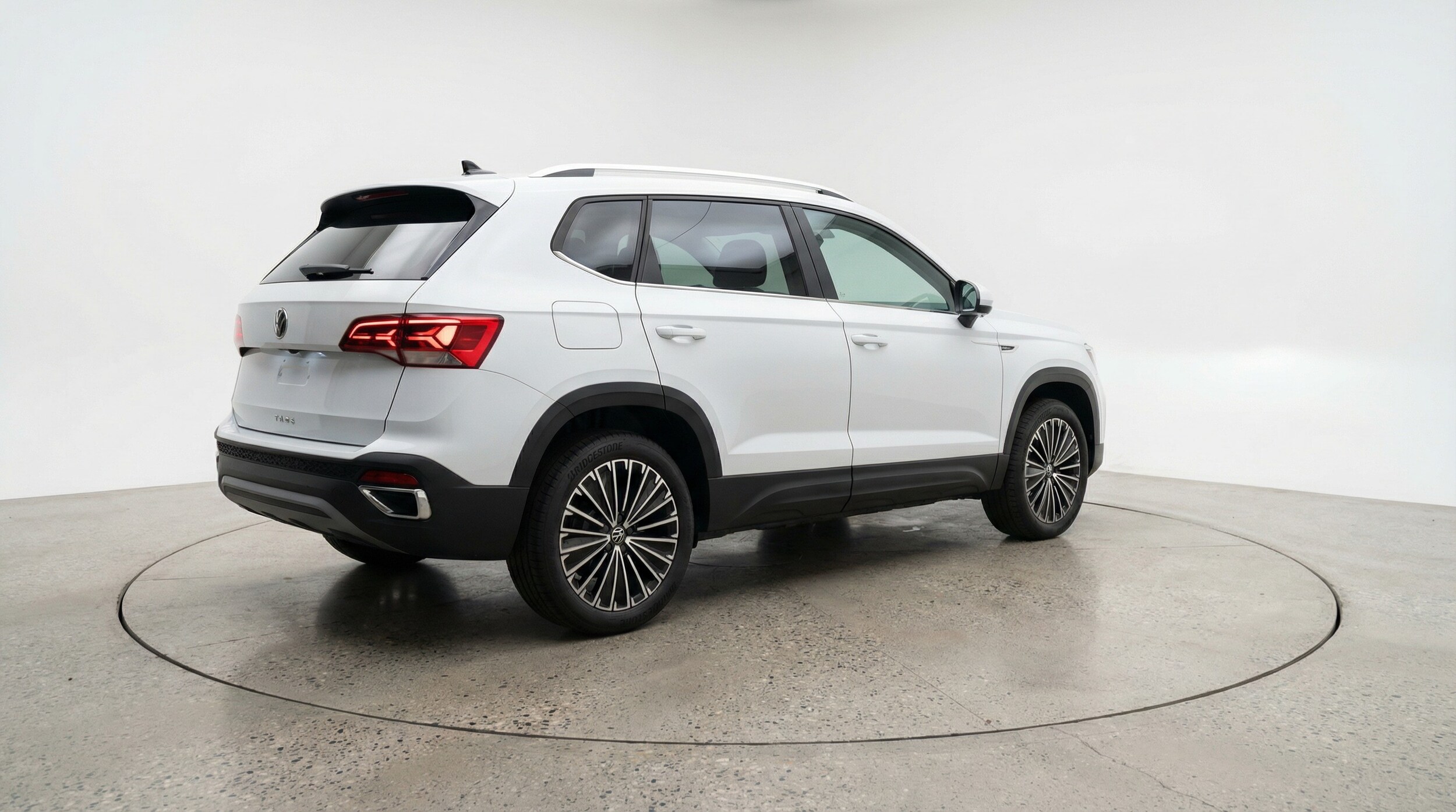 Thumbnail: 2025 Volkswagen Taos - 7