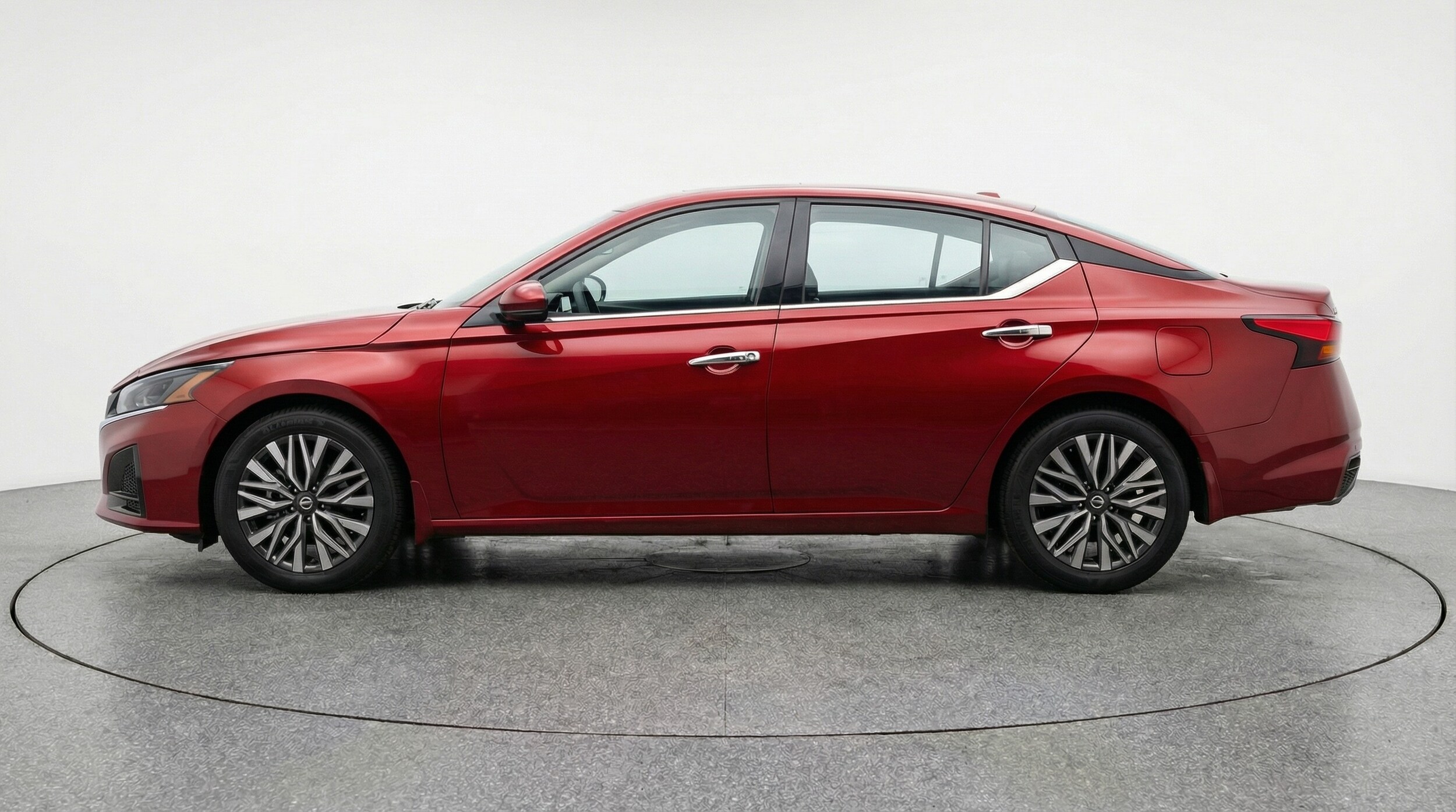 Thumbnail: 2025 Nissan Altima - 4