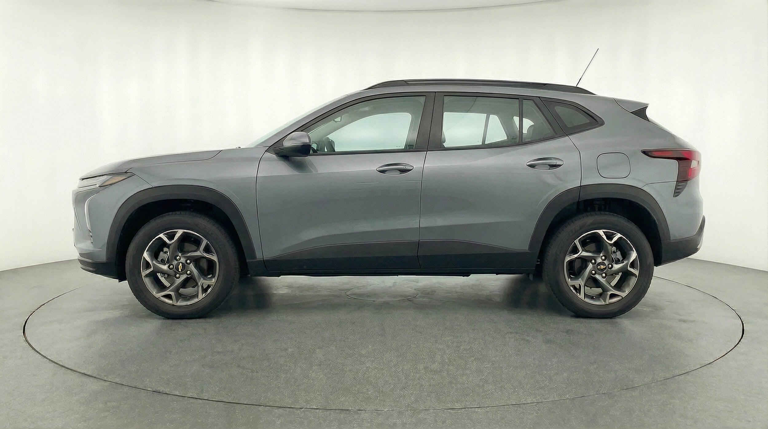 Thumbnail: 2025 Chevrolet Trax - 4