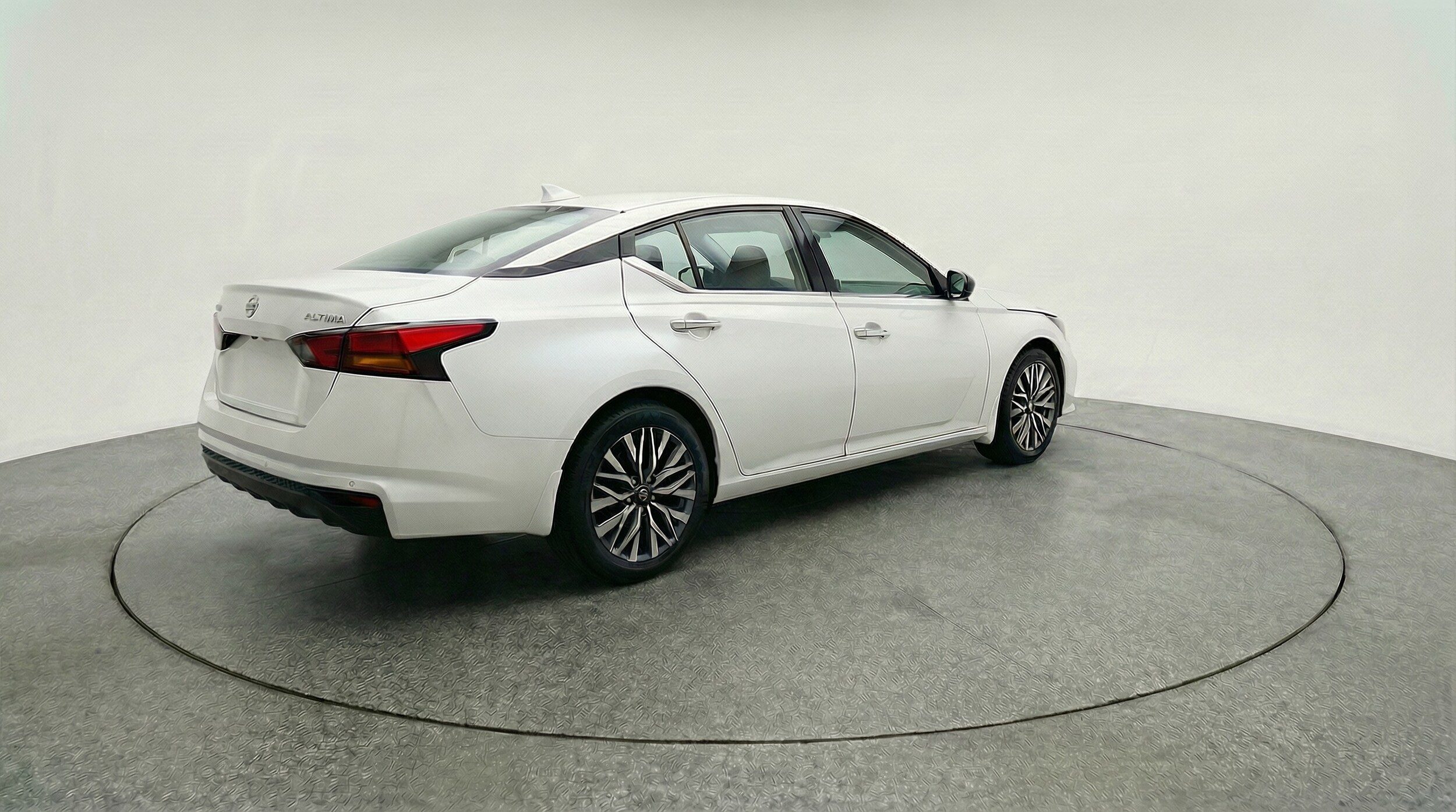 Thumbnail: 2025 Nissan Altima - 7