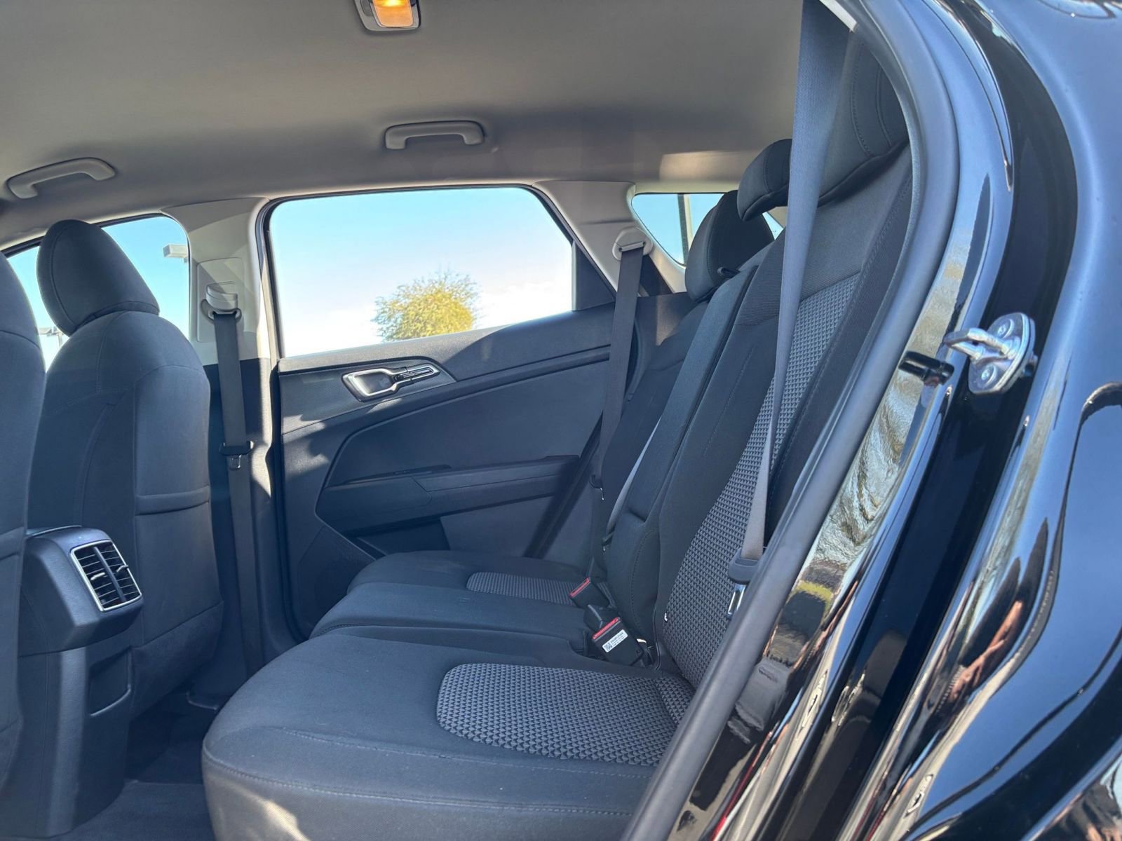 Thumbnail: 2025 Kia Sportage - 24