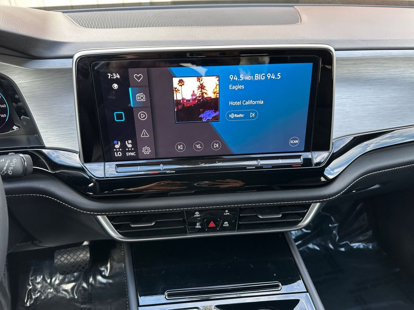 Thumbnail: 2024 Volkswagen Atlas - 18