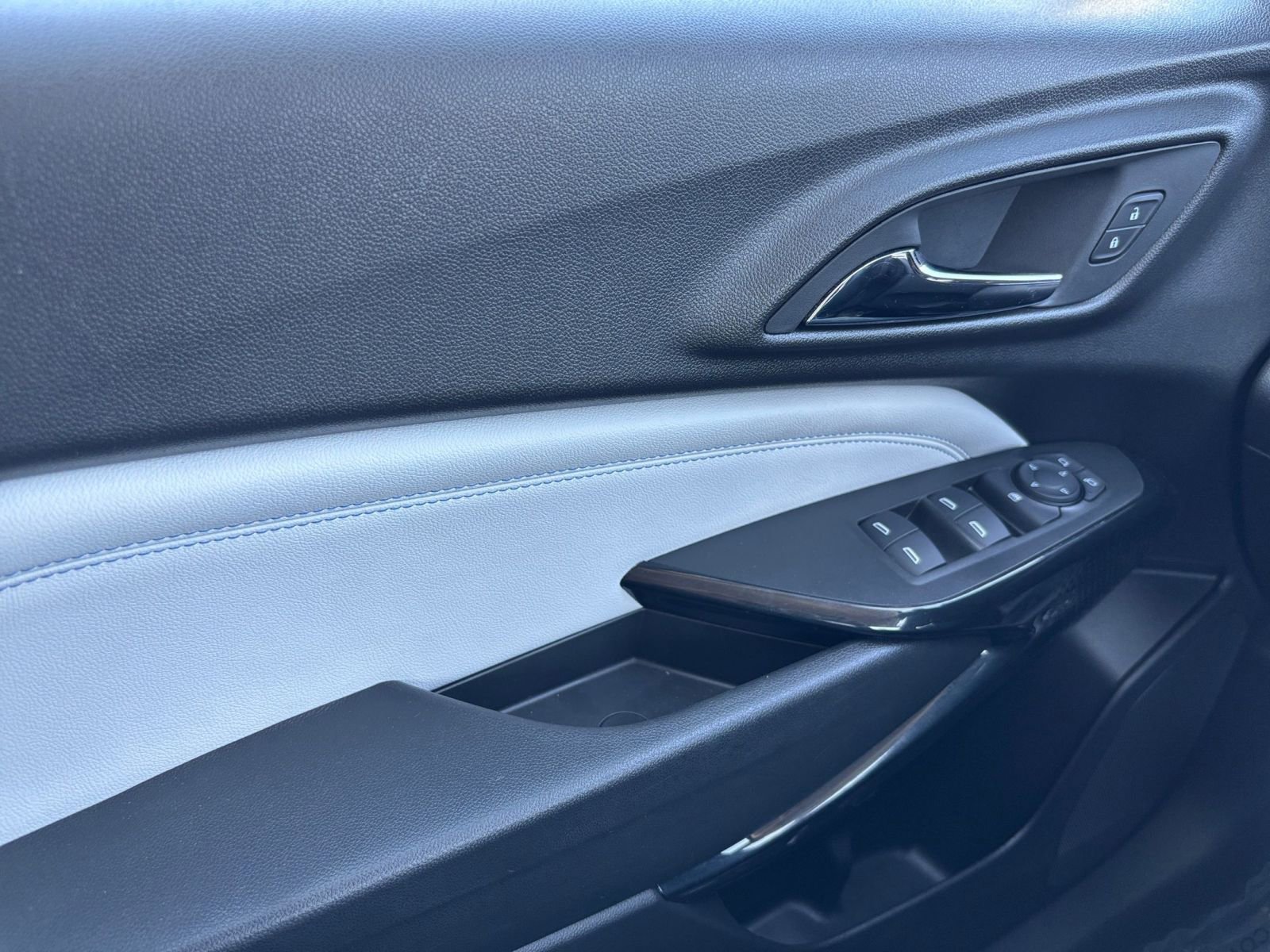 Thumbnail: 2025 Chevrolet Trax - 18