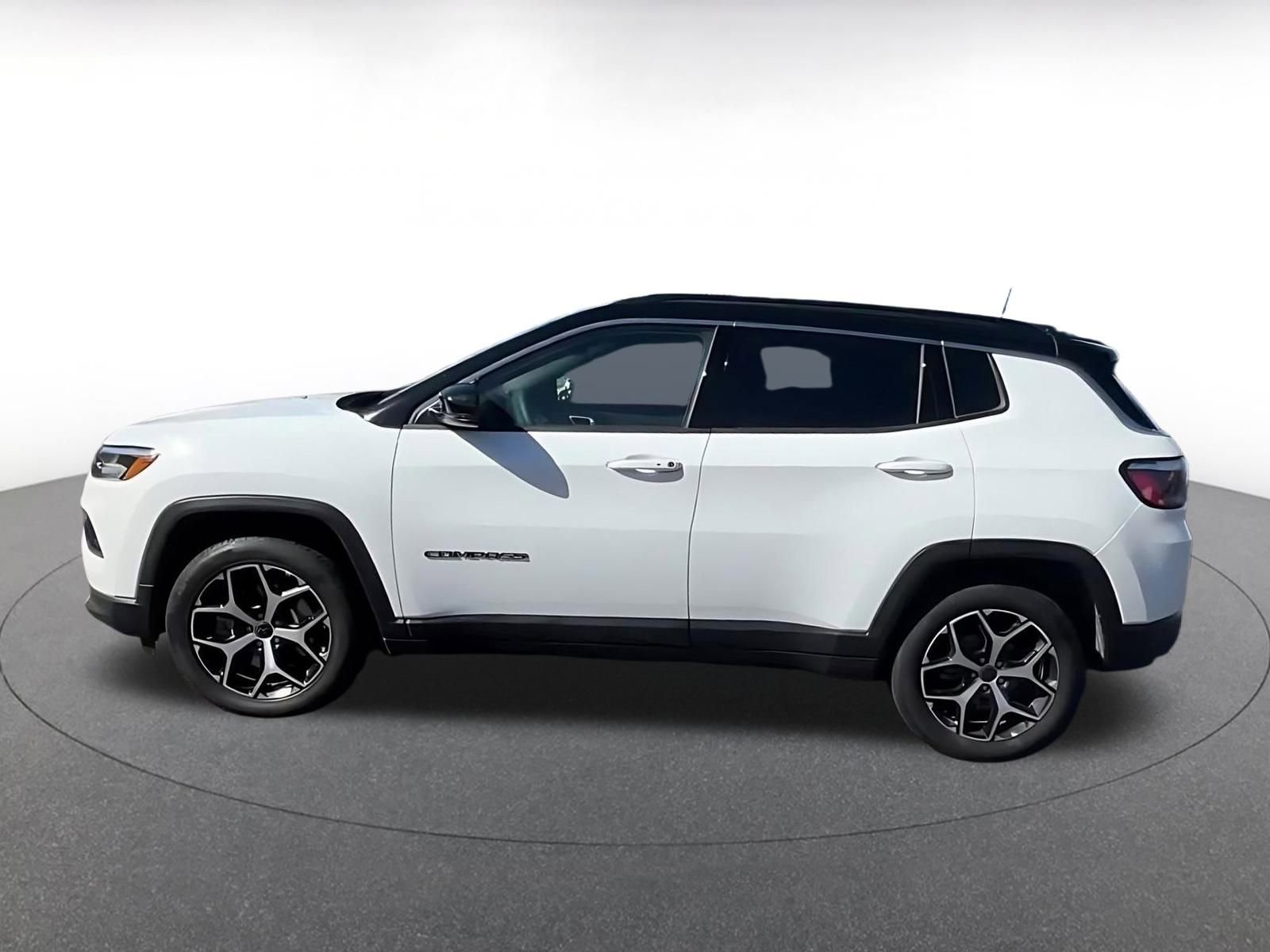 Thumbnail: 2025 Jeep Compass - 9