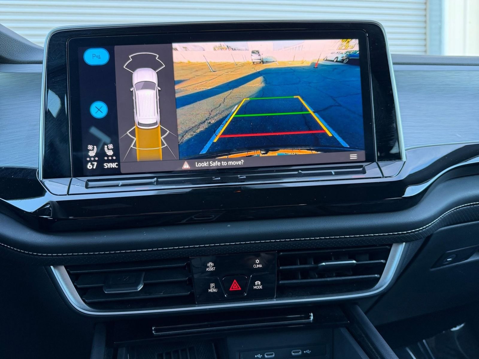 Thumbnail: 2025 Volkswagen Atlas - 18