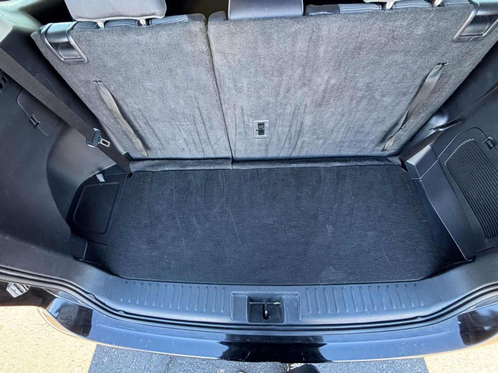 Thumbnail: 2025 Toyota Highlander - 33