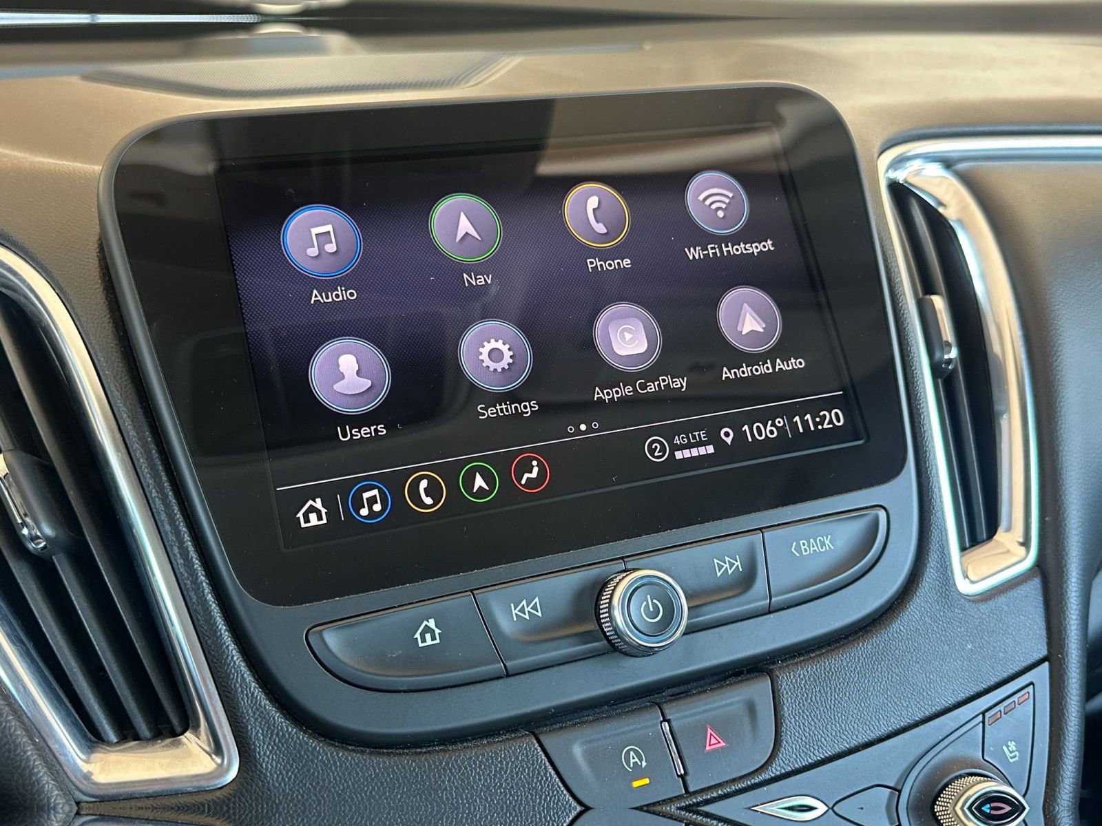 Thumbnail: 2024 Chevrolet Malibu - 21