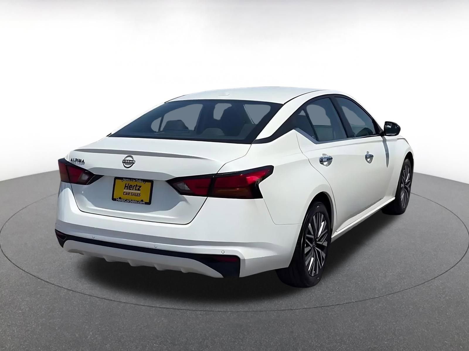 Thumbnail: 2025 Nissan Altima - 15