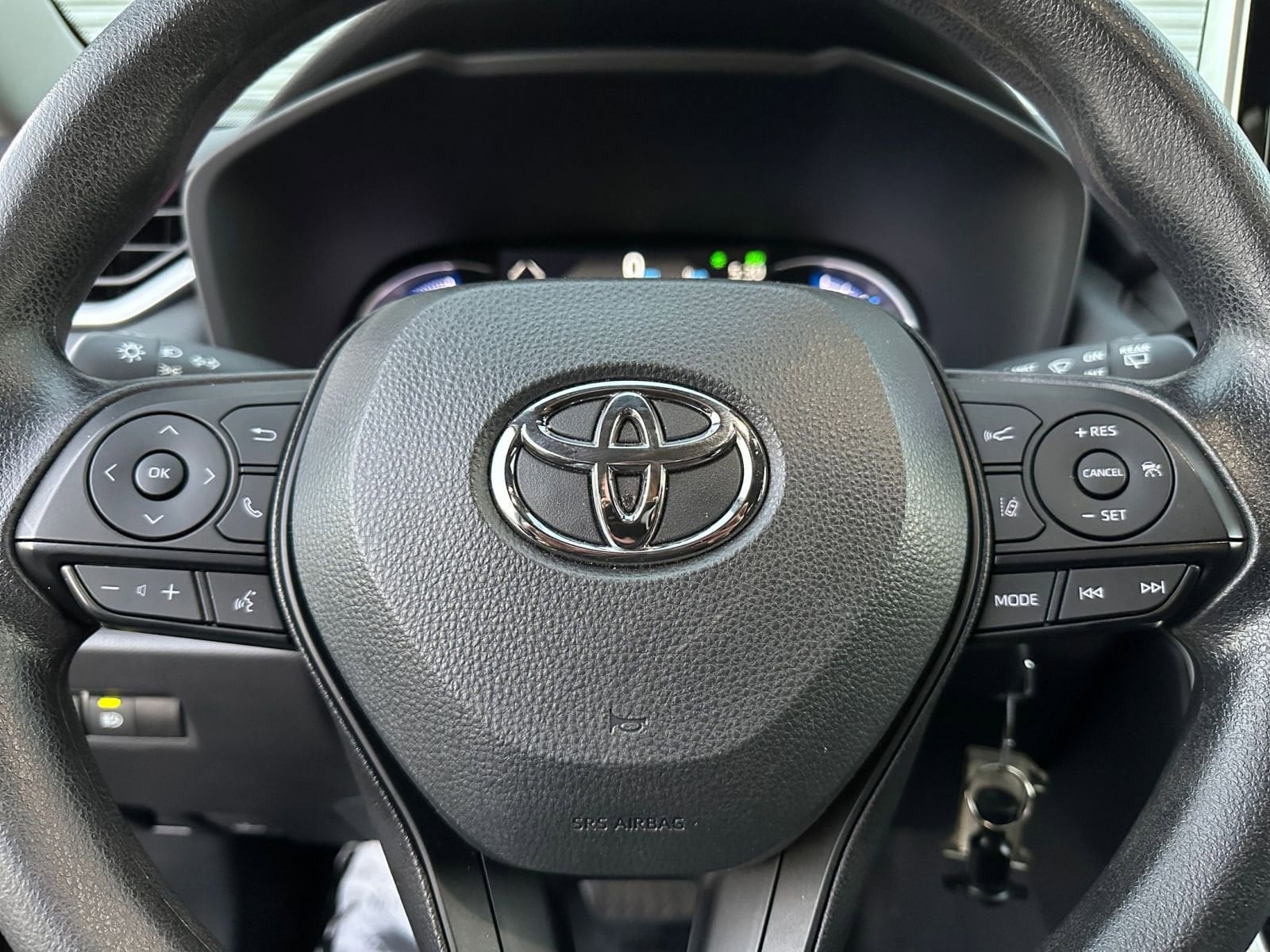 Thumbnail: 2025 Toyota RAV4 - 27