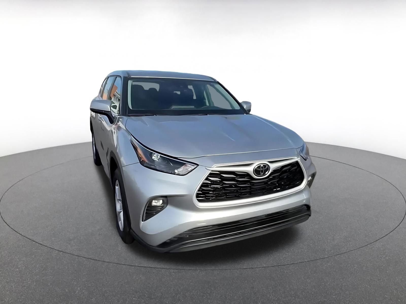 Thumbnail: 2025 Toyota Highlander - 3