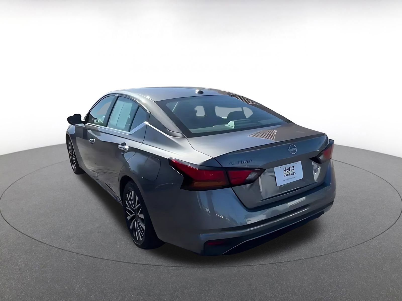 Thumbnail: 2025 Nissan Altima - 9