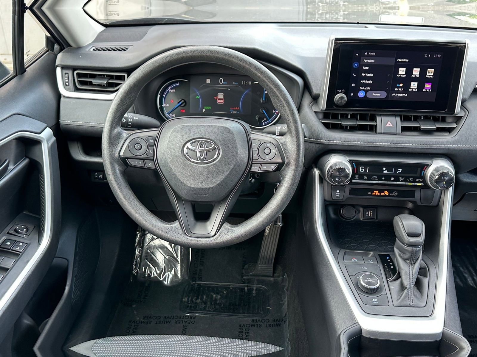 Thumbnail: 2025 Toyota RAV4 - 33