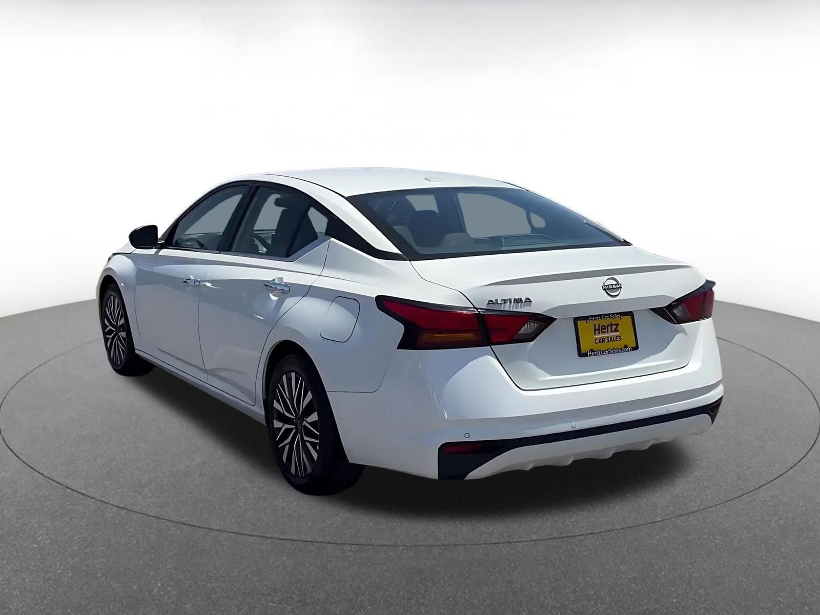 Thumbnail: 2025 Nissan Altima - 11
