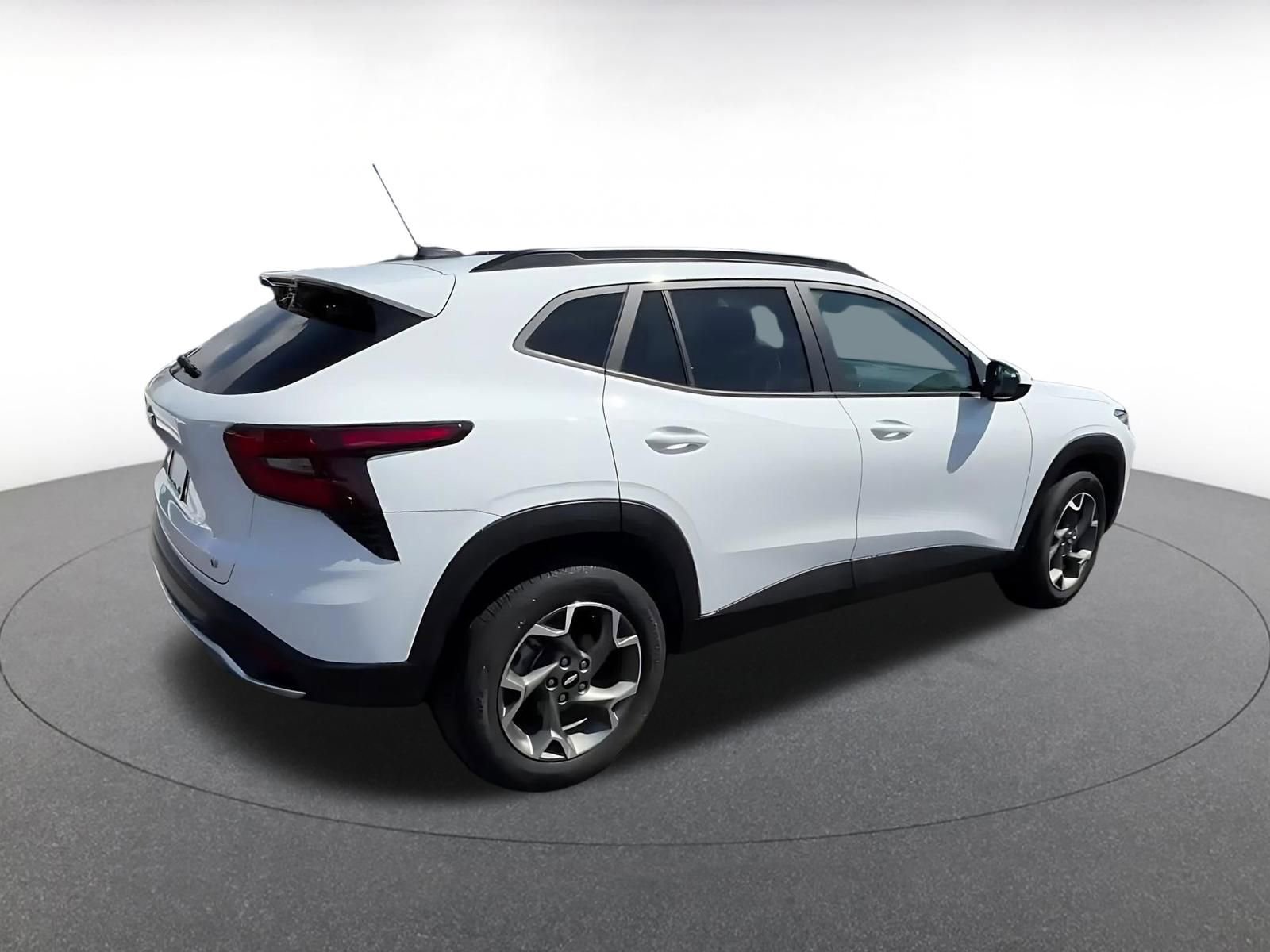 Thumbnail: 2025 Chevrolet Trax - 15