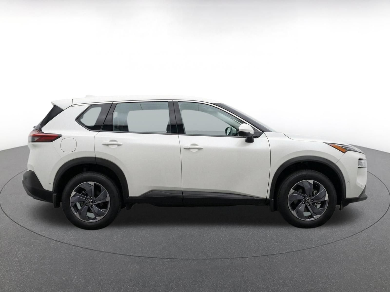 Thumbnail: 2025 Nissan Rogue - 14