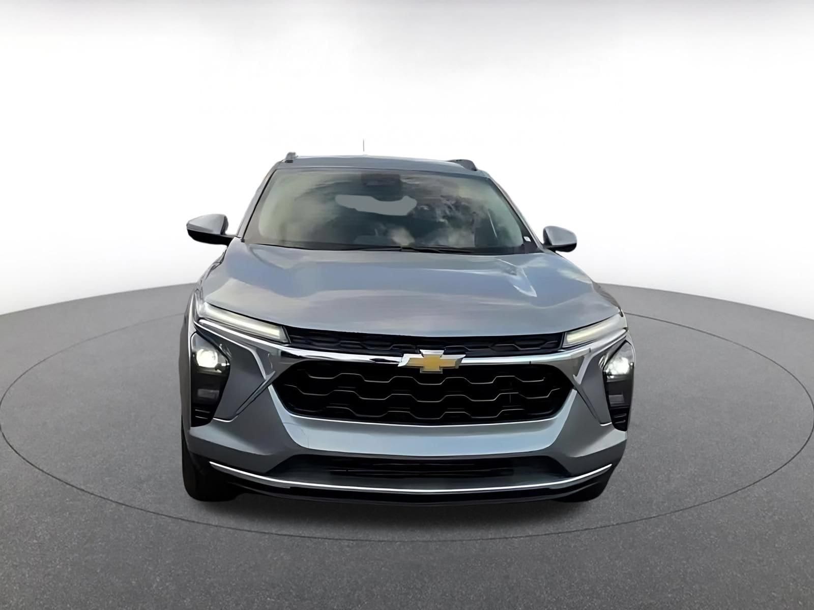 Thumbnail: 2025 Chevrolet Trax - 4