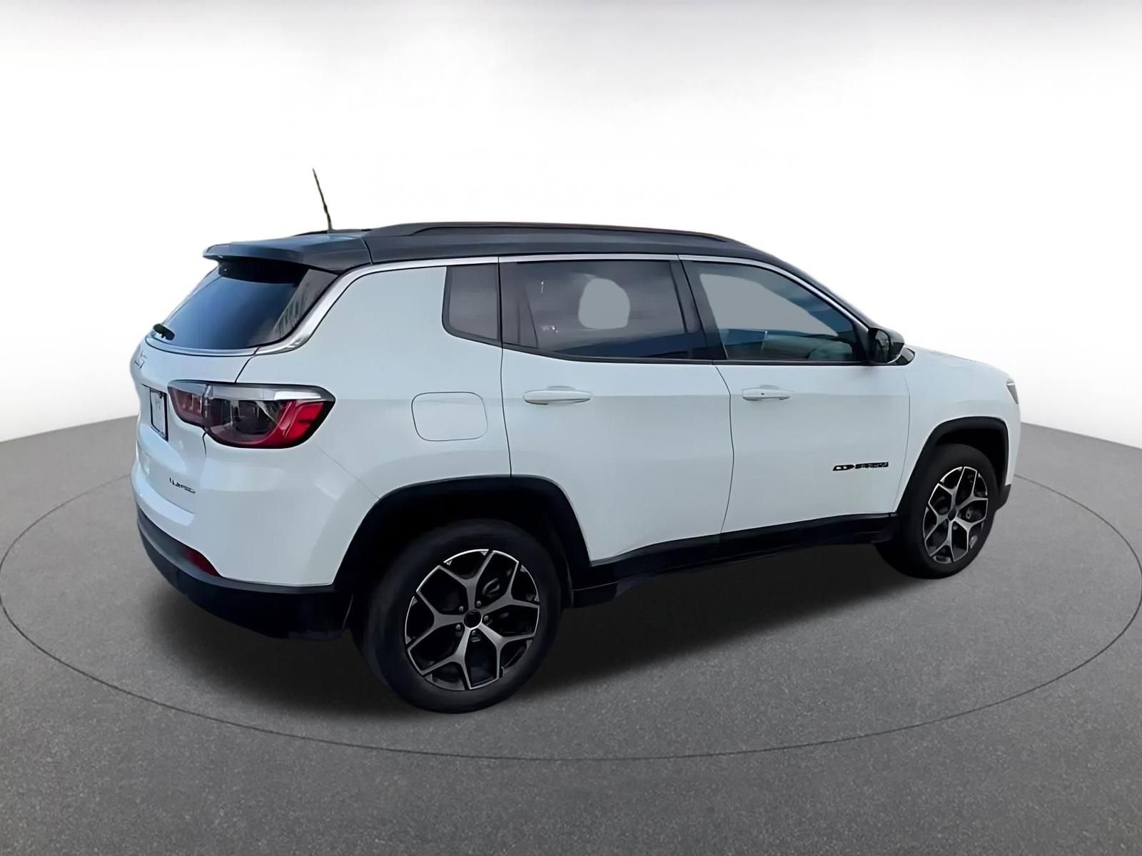 Thumbnail: 2025 Jeep Compass - 15