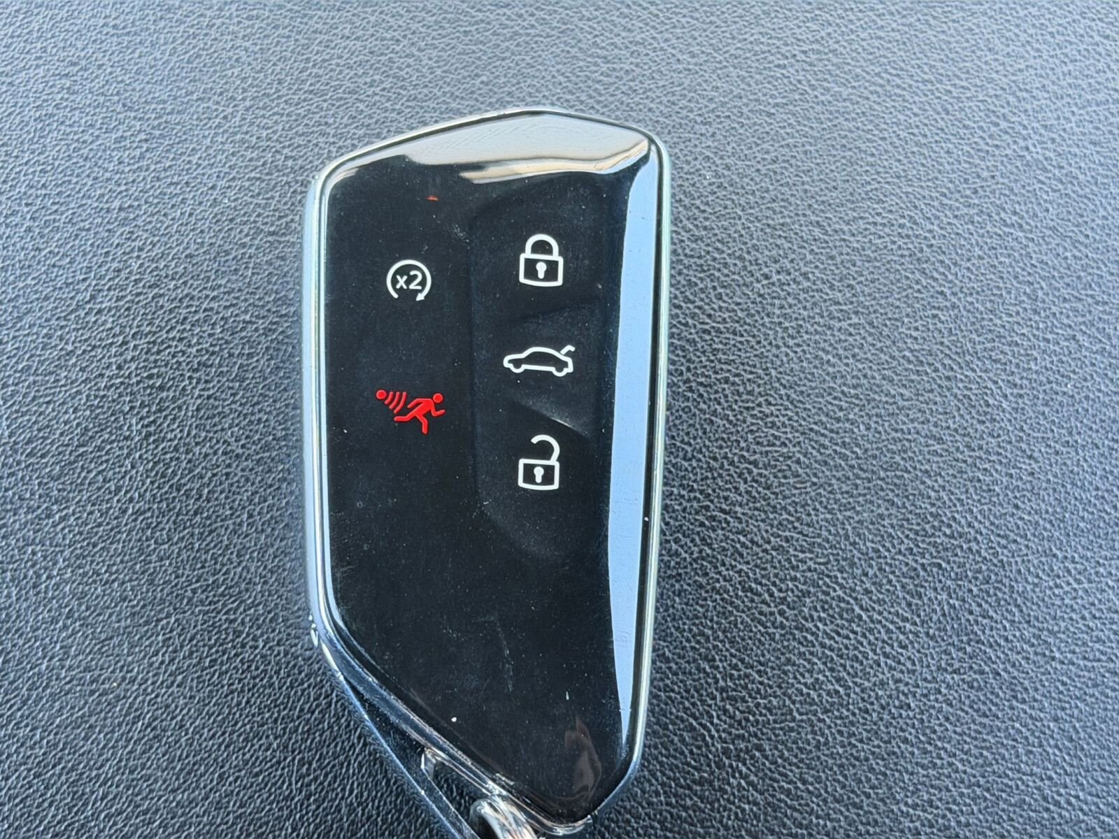 Thumbnail: 2025 Volkswagen Atlas - 21