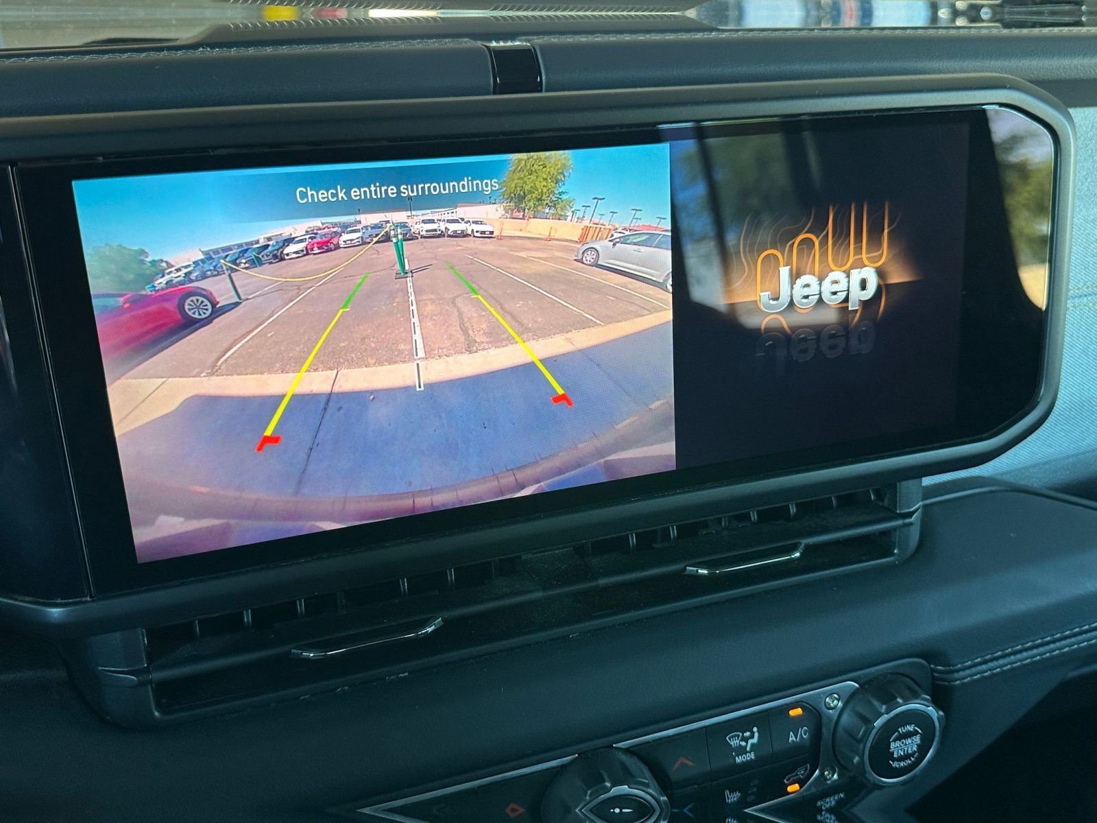 Thumbnail: 2025 Jeep Wrangler - 17