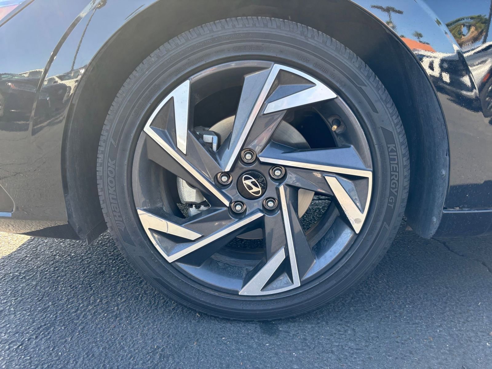 Thumbnail: 2025 Hyundai Elantra - 31