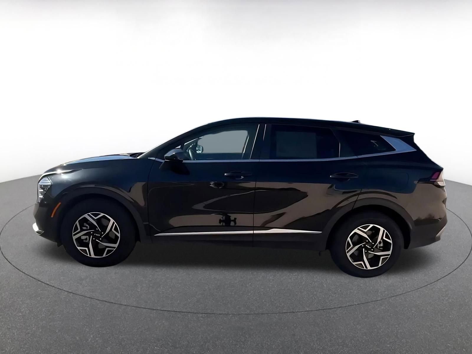 Thumbnail: 2025 Kia Sportage - 9
