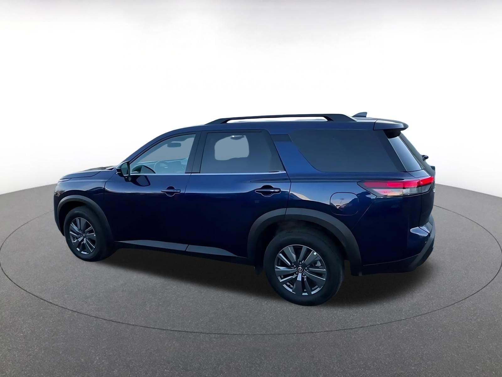 Thumbnail: 2025 Nissan Pathfinder - 8