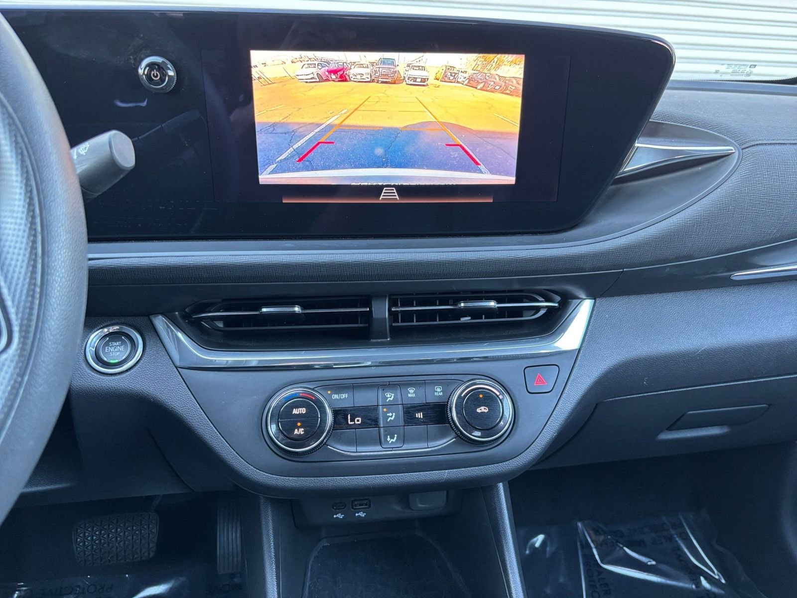 Thumbnail: 2025 Buick Envista - 17